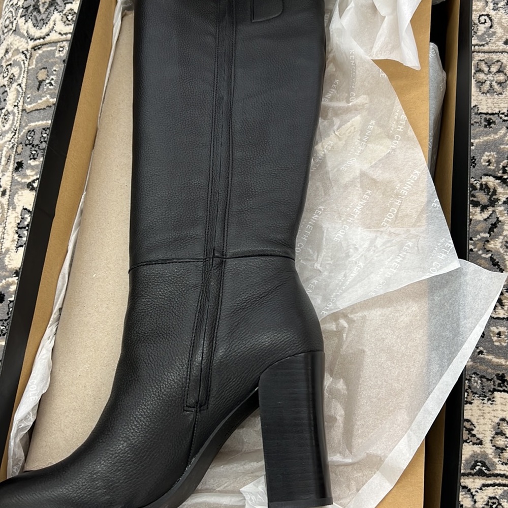 Kenneth Cole Leather Womens Boots